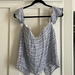 Francesca’s Medium crop top with open back. Sleeveless/ sleeves off the shoulder